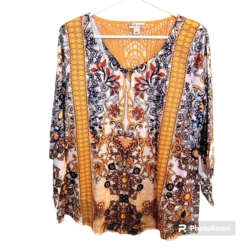 World Unity Top Bell Sleeves Size Large